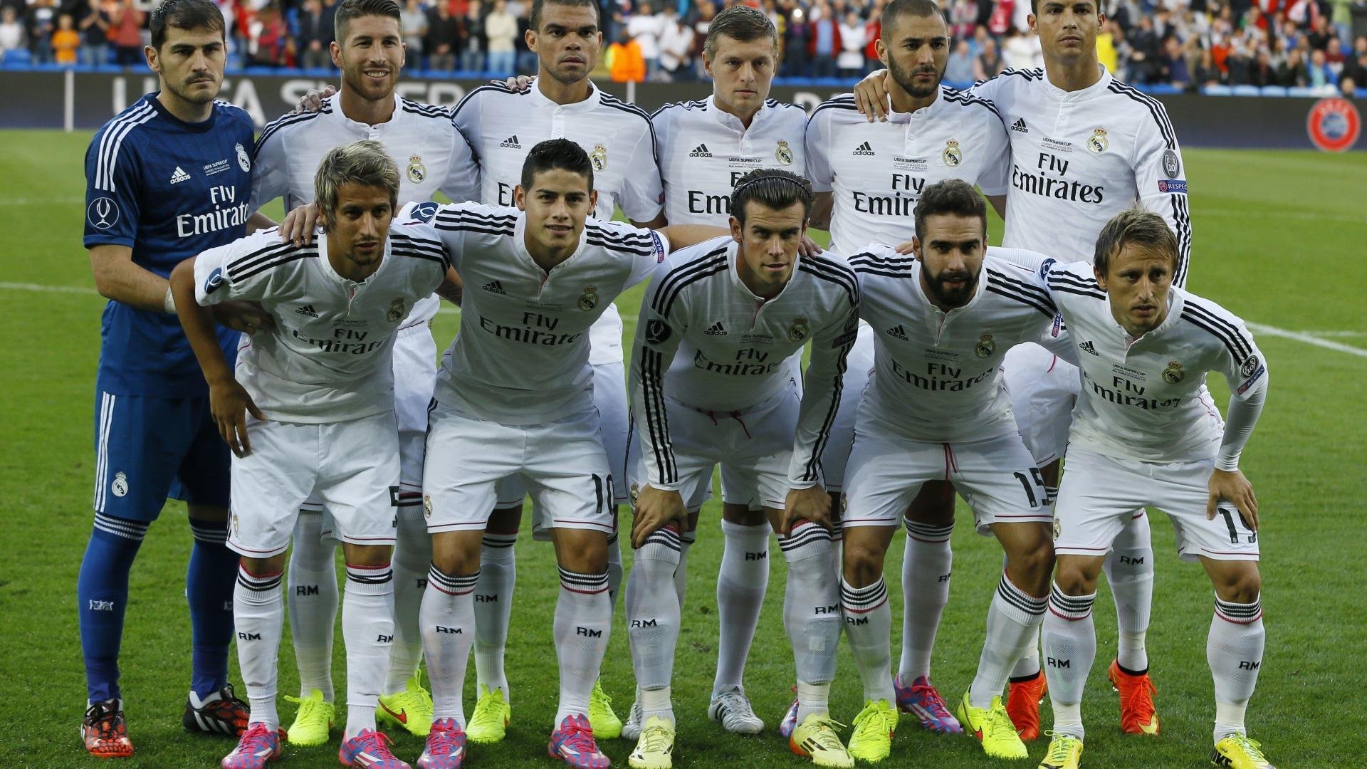 体育竞猜网站-蓝桥礼赞，切尔西赛前列队致敬马竞，竞技场上的风度之光，蓝桥致敬马竞，竞技场上的风度之光