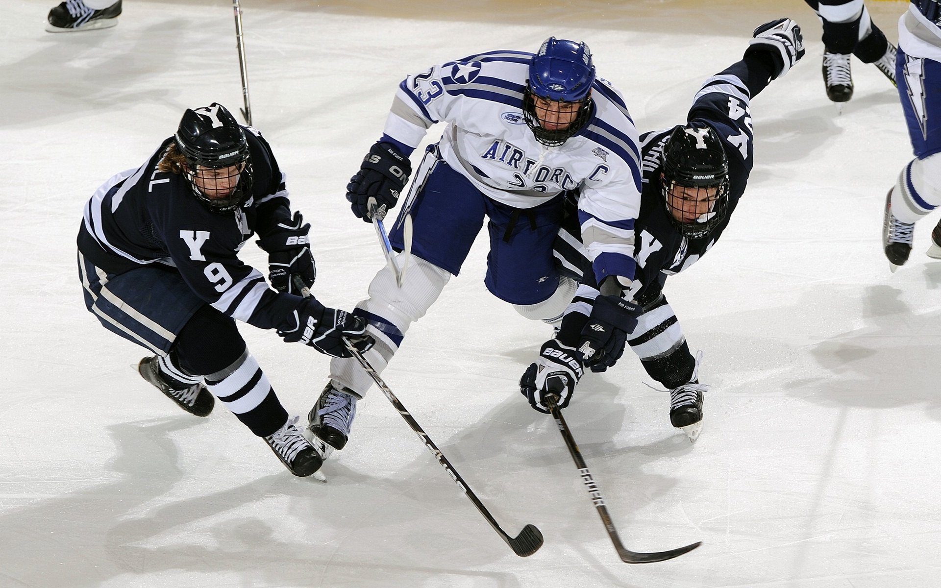 开云平台-闪电战！孙兴慜5分钟连下两城，哈兰德防线形同虚设成最大耻辱，闪电战！孙兴慜5分钟两球打爆哈兰德防线